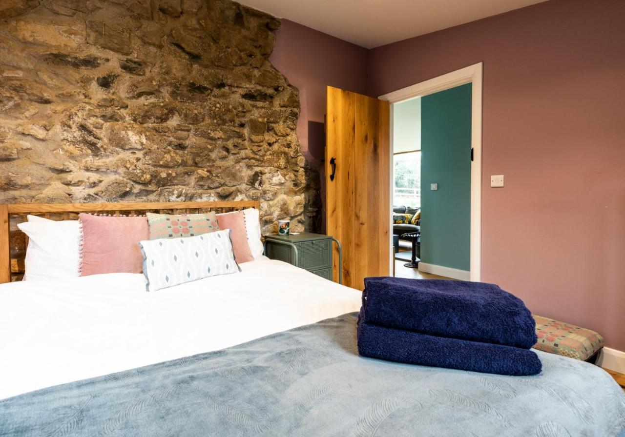 Penrhiw - A Country Cottage With Mountain Views Newport  Dış mekan fotoğraf