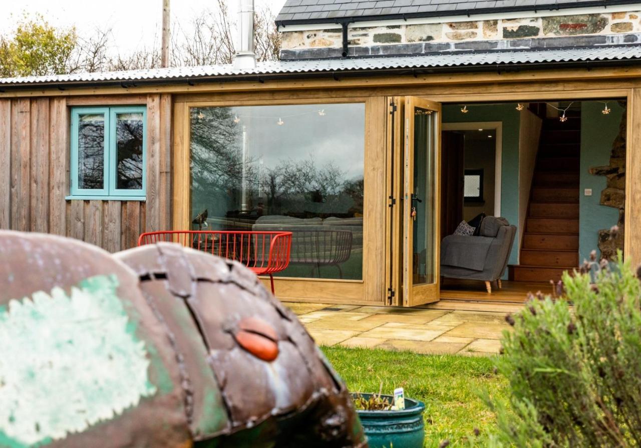 Penrhiw - A Country Cottage With Mountain Views Newport  Dış mekan fotoğraf